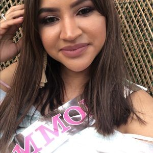 Meet your Posher, Jeimy